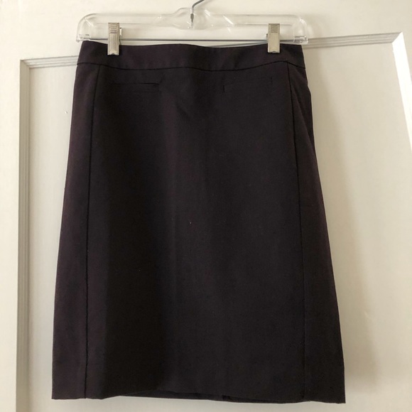 NWT LOFT dark purple pencil skirt size 2P - Picture 1 of 7